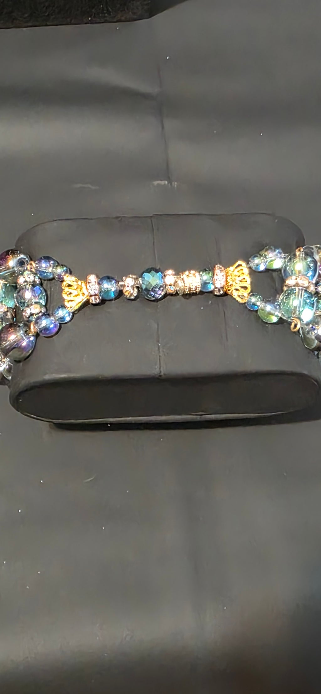 Chunky glass bead bracelet  with gold accents