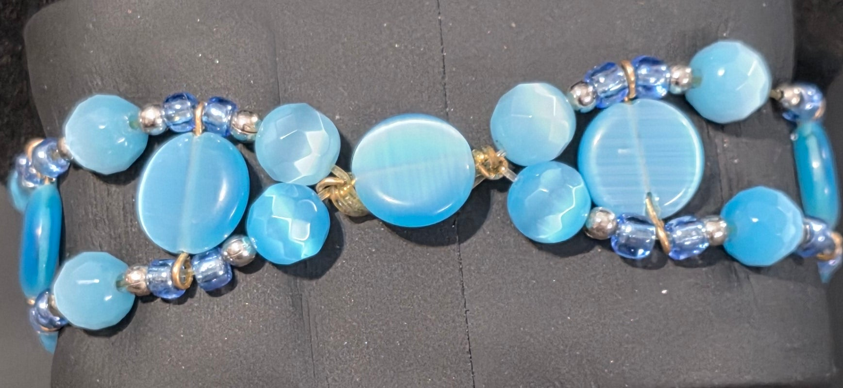 Sky blue glass bead bracelet